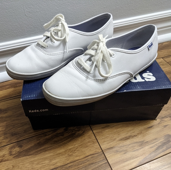 Leather white keds size 6 - Picture 4 of 4